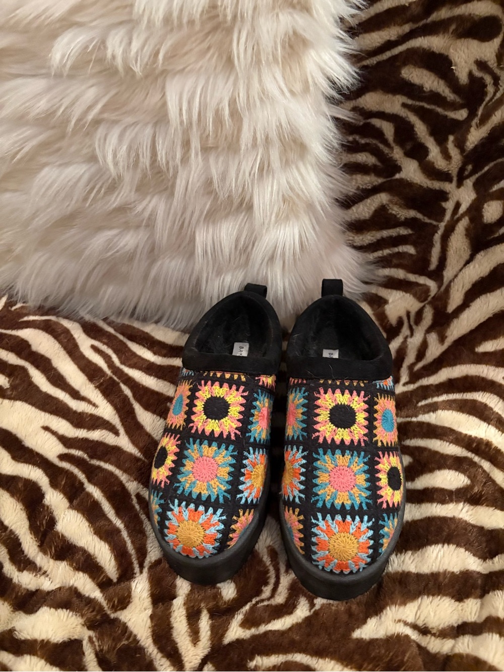 Black Slip-On Shoes with Colorful Crochet Sunburst